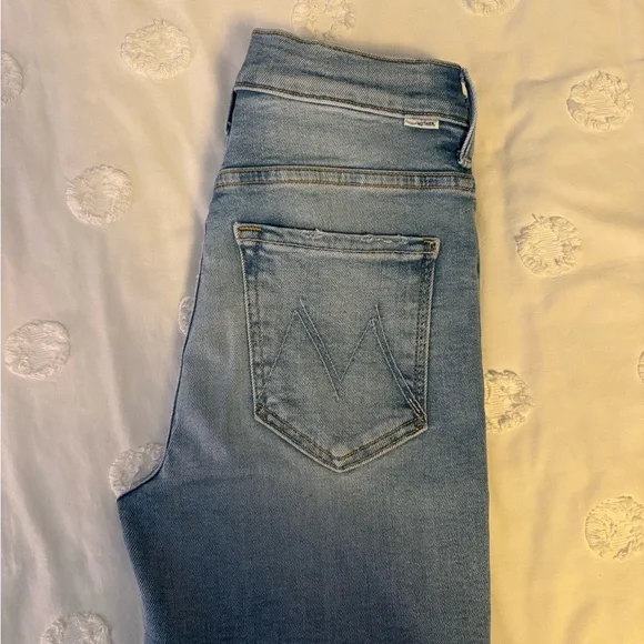 Mother Insider Crop Step Fray in Limited Edition